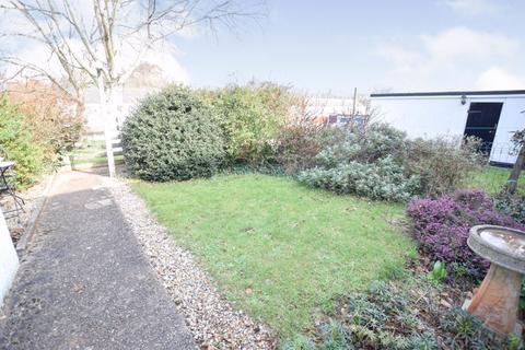25 Carlyon Gardens, Exeter, EX1 3AG