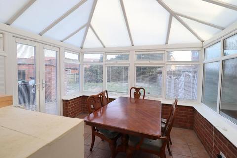 9 Gresham Close, Luton, LU2 9HJ