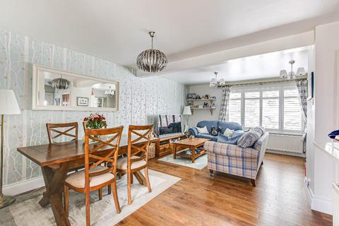 33 Downsway, Whyteleafe, CR3 0EW