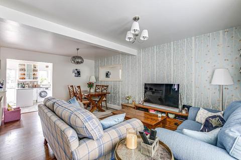 33 Downsway, Whyteleafe, CR3 0EW