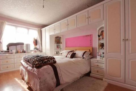 229 Rayners Lane, Harrow, HA2 9TX