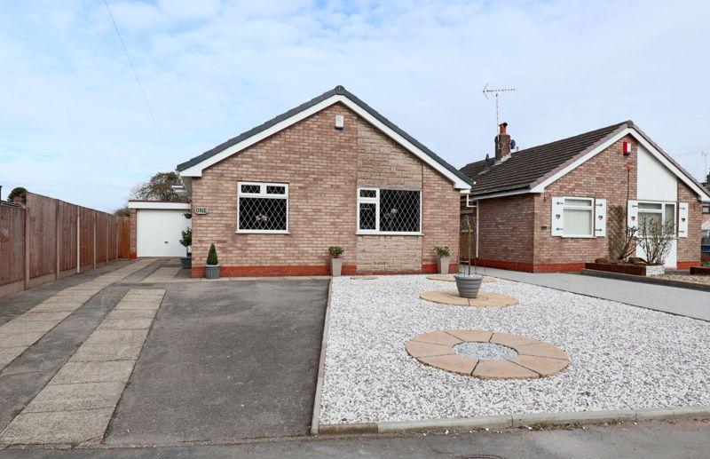 Tilling Drive, Stone 3 bed bungalow £289,950