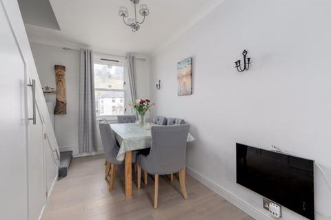 30 Dalatho Crescent, Peebles, EH45 8DT