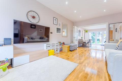74 Hamilton Avenue, Cheam, Sutton, SM3 9RL