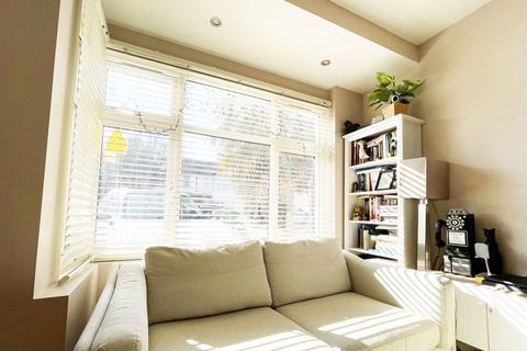 74 Hamilton Avenue, Cheam, Sutton, SM3 9RL