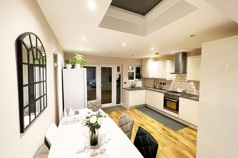 74 Hamilton Avenue, Cheam, Sutton, SM3 9RL