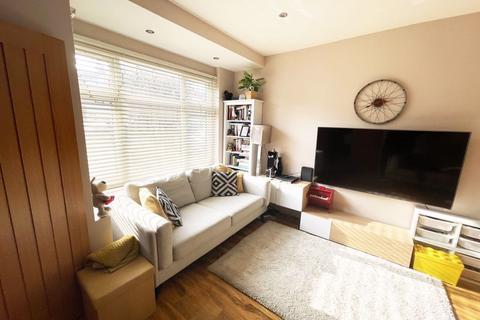 74 Hamilton Avenue, Cheam, Sutton, SM3 9RL
