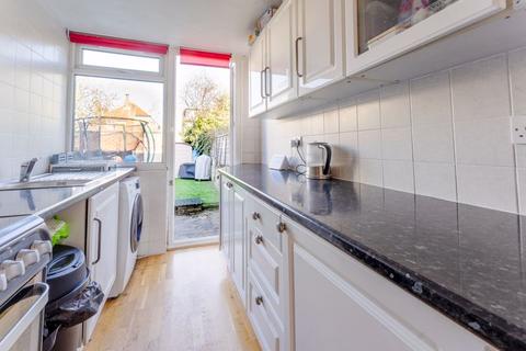 50 Vale Road, Sutton, SM1 1QH