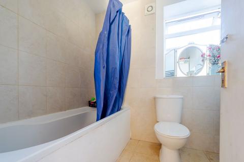 50 Vale Road, Sutton, SM1 1QH
