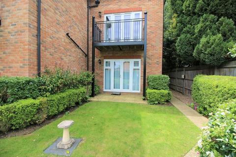 Flat 2, 32 Between Streets, Cobham, KT11 1AF