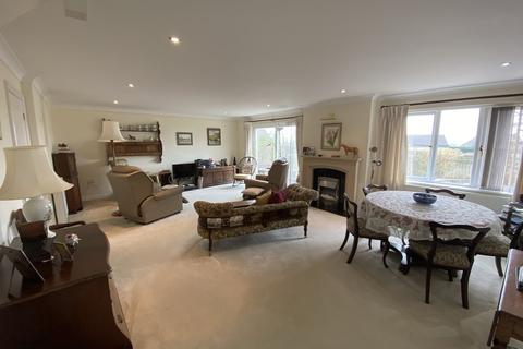 3 Oaklands Close, Chulmleigh, EX18 7AU