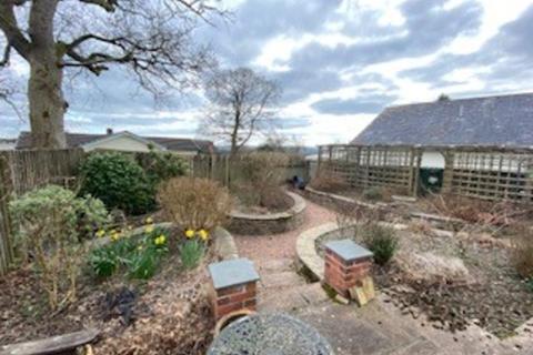 3 Oaklands Close, Chulmleigh, EX18 7AU
