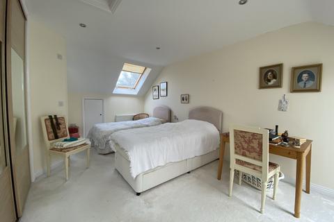 3 Oaklands Close, Chulmleigh, EX18 7AU