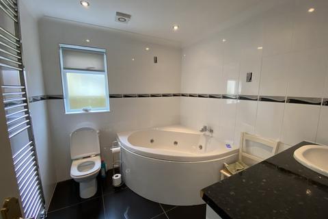 3 Oaklands Close, Chulmleigh, EX18 7AU
