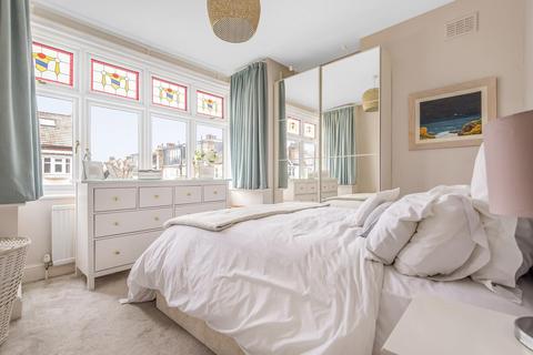 1b Beverstone Road, London, SW2 5AL