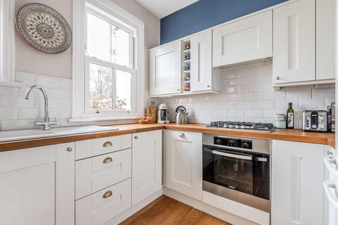 1b Beverstone Road, London, SW2 5AL