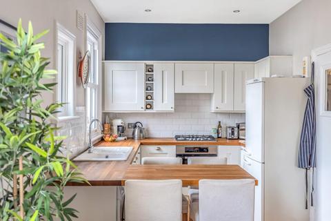 1b Beverstone Road, London, SW2 5AL