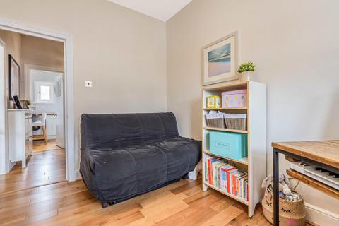1b Beverstone Road, London, SW2 5AL