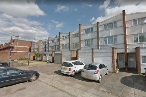 38 Rainborough Close, London, NW10 0TR