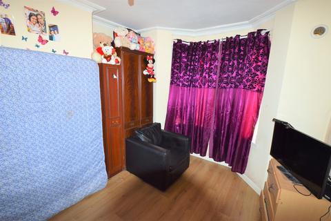 75 Queens Road, Southall, UB2 5AZ