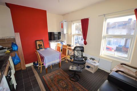 75 Queens Road, Southall, UB2 5AZ