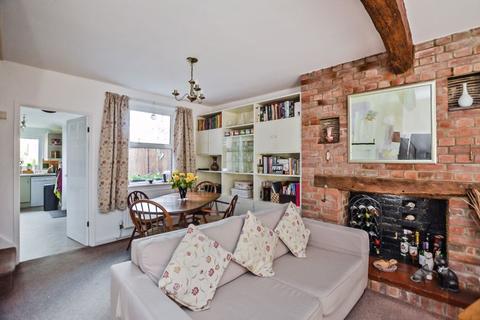 9 Albany Terrace, Wilton, Salisbury, SP2 0HF
