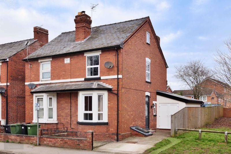 Breinton Road, Hereford, HR4 0JX 4 bed semidetached house £315,000
