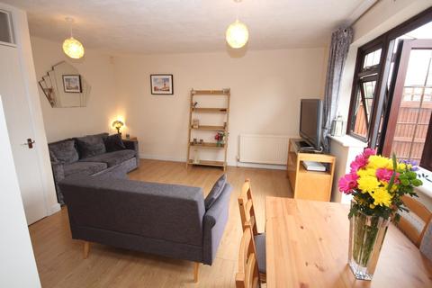 27 Blackmans Close, Dartford, DA1 2QJ
