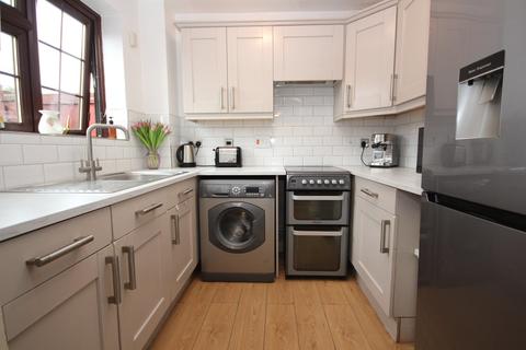 27 Blackmans Close, Dartford, DA1 2QJ