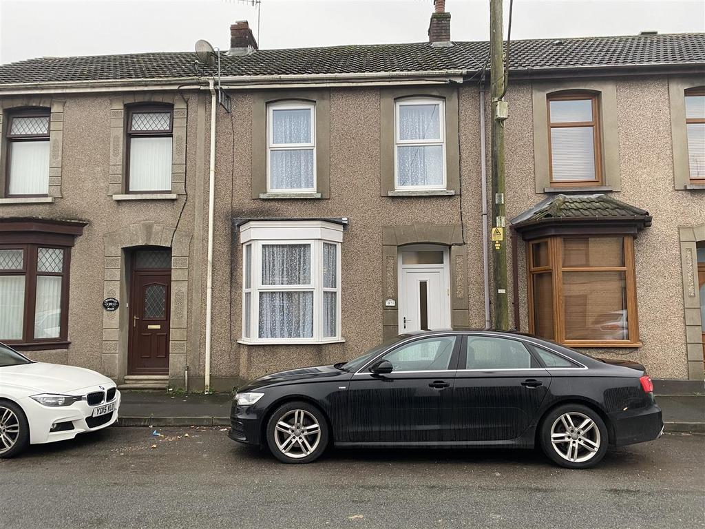 Cwmfelin Road, Llanelli 3 bed terraced house £129,995