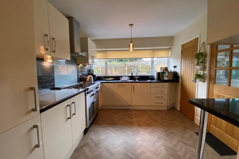 32 Deerfold Crescent, Burntwood, WS7 9AX