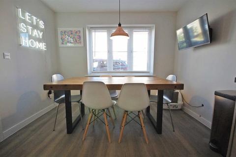 2 Maple Close, Black Notley, Braintree, CM77 8GB