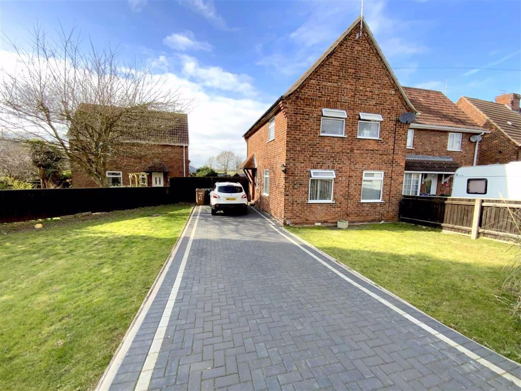 Fairway, Waltham, North East... 2 bed semidetached house £147,000