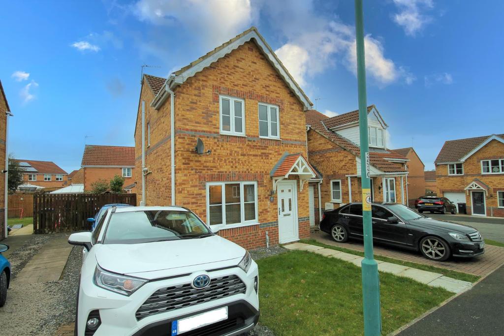 Chaucer Drive, Crook 3 bed semidetached house £130,000