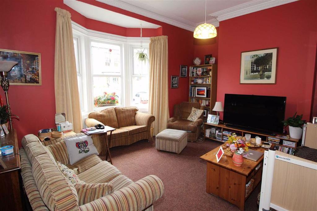 St Oswins Avenue, Cullercoats, Tyne And Wear, NE30 3 bed terraced house