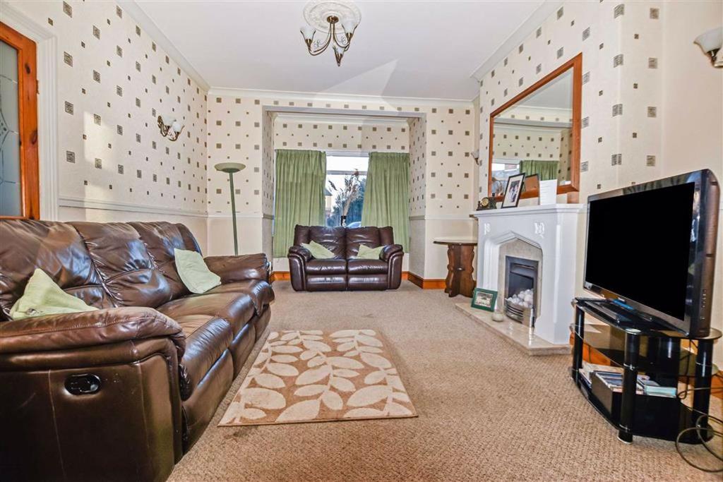 Exeter Street, Cottingham, East Riding Of Yorkshire 3 bed terraced