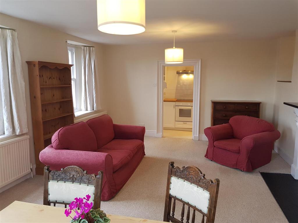 8. Lounge.jpg