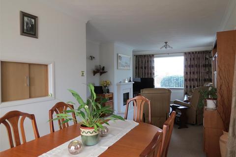 13 Menacuddle Lane, St Austell, PL25 5QN