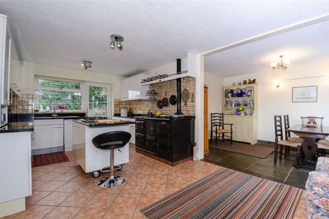 Aranby The Square, Stottesdon, Kidderminster, DY14 8UB