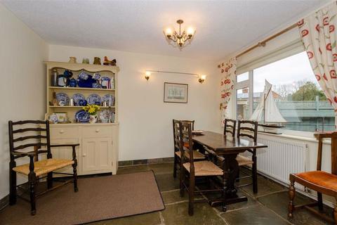 Aranby The Square, Stottesdon, Kidderminster, DY14 8UB
