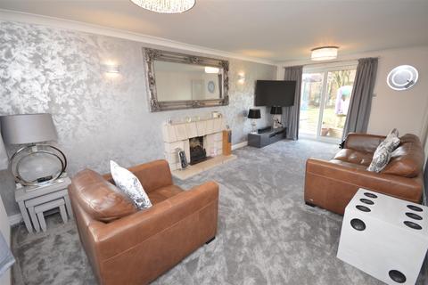 22 Brendan Close, Coleshill, Birmingham, B46 3EF