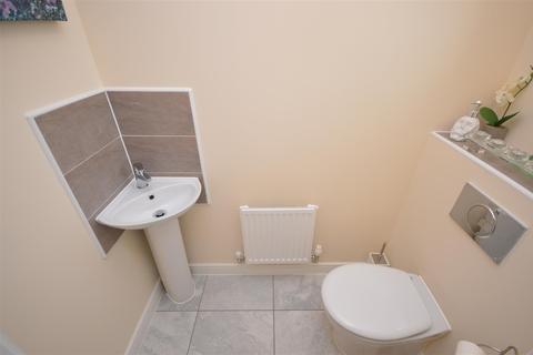 33 Orchid Close, Birmingham, B37 7WE