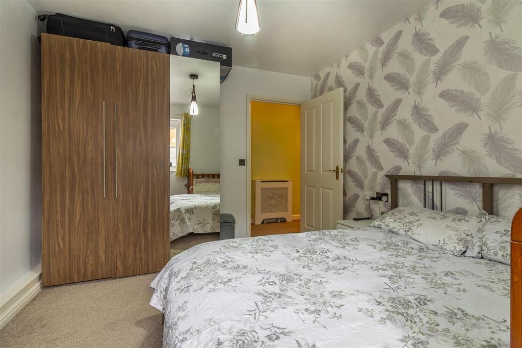 Bedroom  3rd.jpg