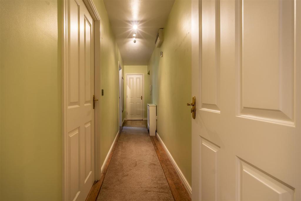 Hallway.jpg