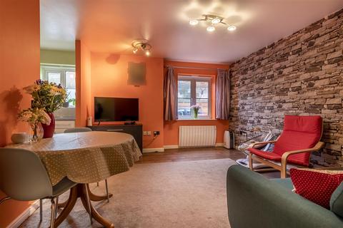 56 Coniston Avenue, Purfleet-on-thames, RM19 1PR