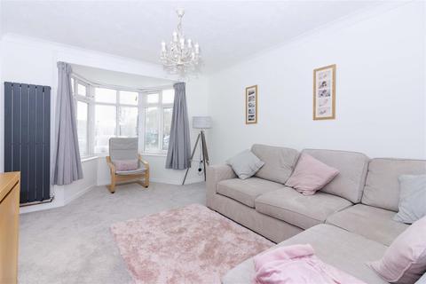 11 Barrington Close, Goring By Sea, Worthing, BN12 4RJ