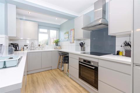 11 Barrington Close, Goring By Sea, Worthing, BN12 4RJ