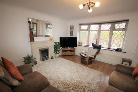 1 Chatsworth Drive, Werrington, Stoke-on-trent, ST9 0PA