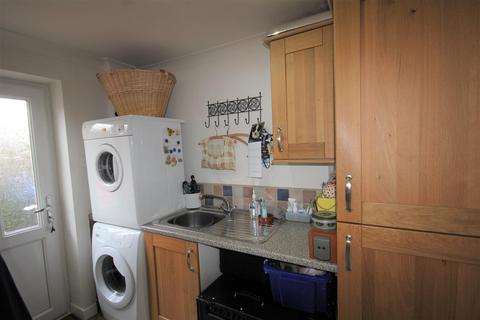 1 Chatsworth Drive, Werrington, Stoke-on-trent, ST9 0PA