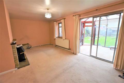 6 Berkeley Close, Whittington, Worcester, WR5 2RF